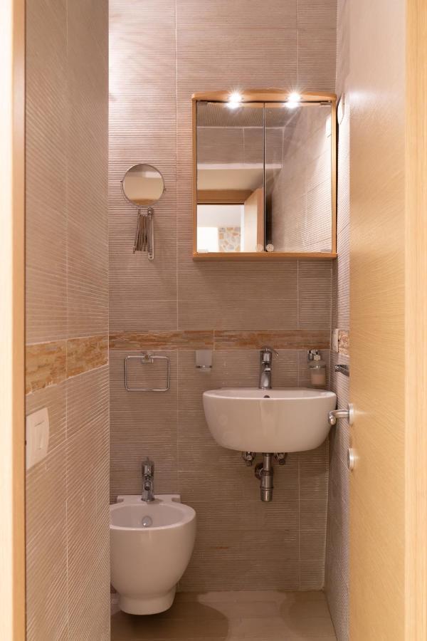Il Borgo Apartment Napoli Bagian luar foto